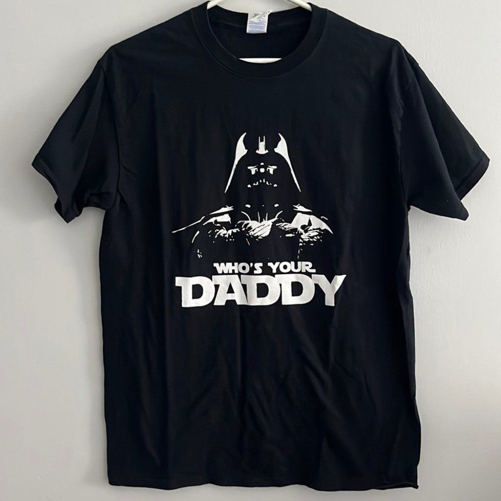 WHO’S Your Daddy Graphic Tee